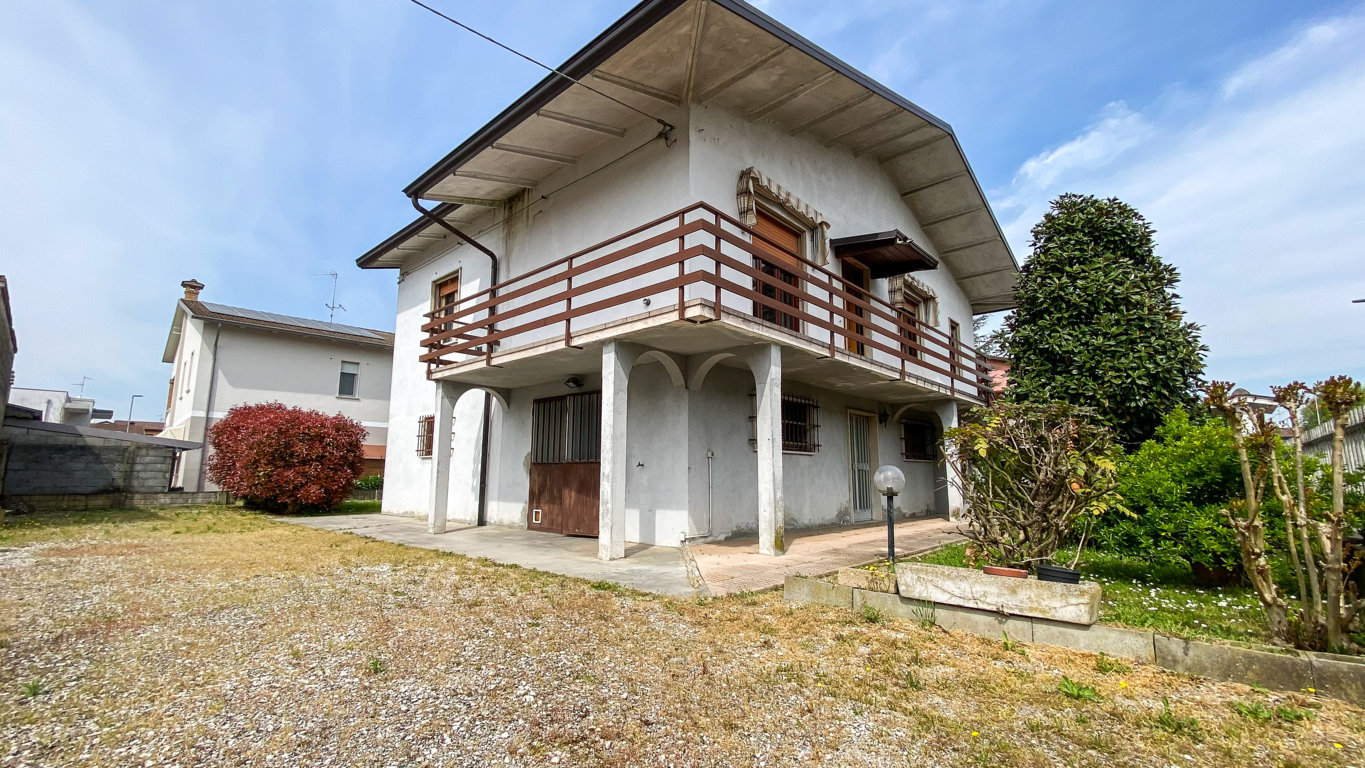 VILLA INDIPENDENTE IN MARTIGNANA DI PO